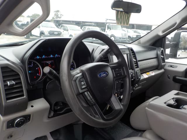 Image of Ford F-250 equipment image 4