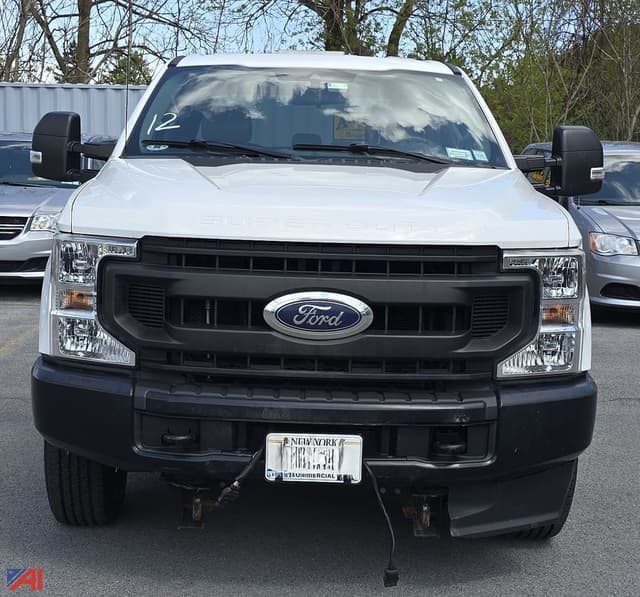 Image of Ford F-250 equipment image 2