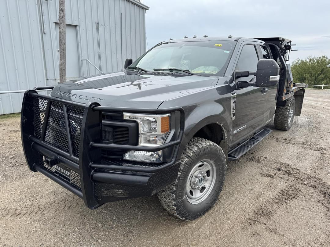 Image of Ford F-350 Image 0