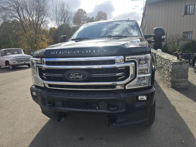 Image of Ford F-350 equipment image 1