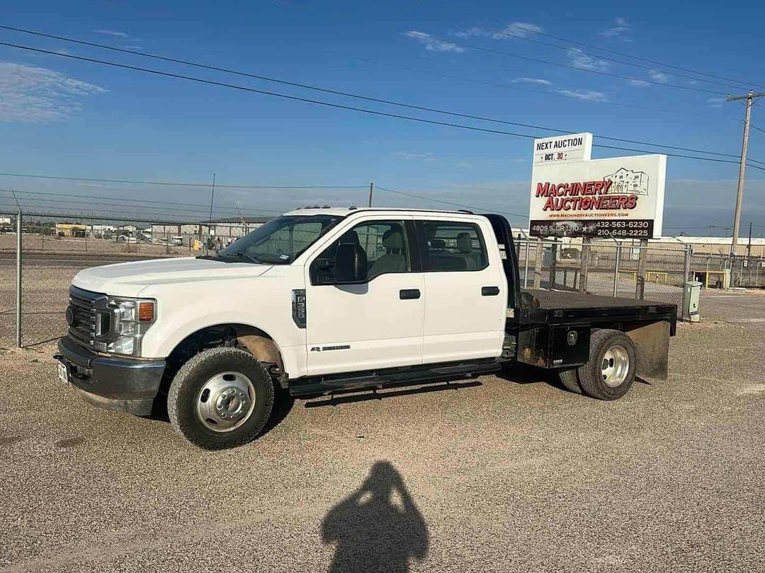 Image of Ford F-350 Primary image