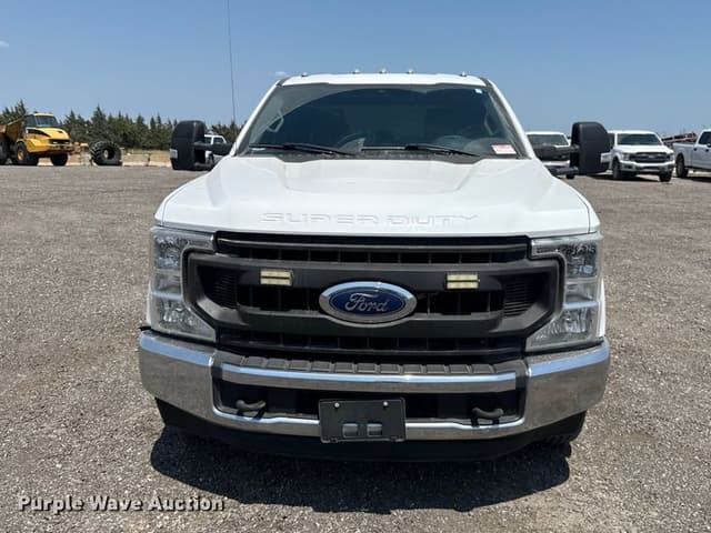 Image of Ford F-350 equipment image 1