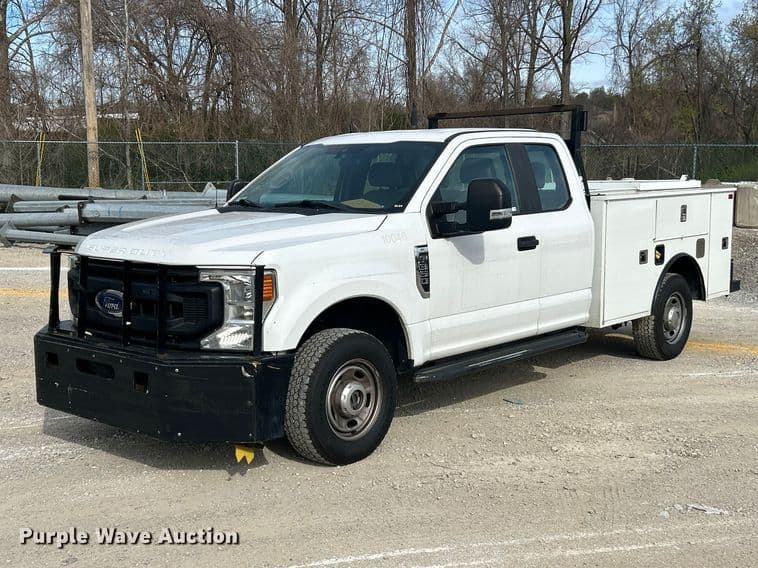 Image of Ford F-350 Primary image