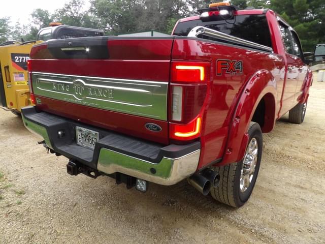 Image of Ford F-350 equipment image 3