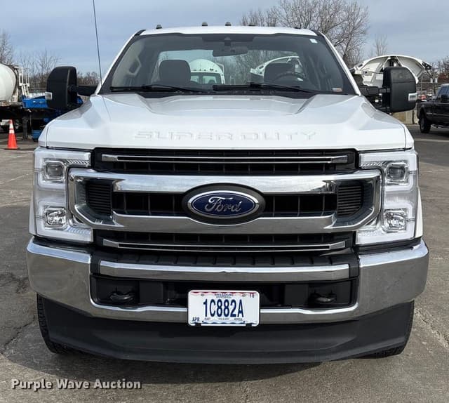 Image of Ford F-350 equipment image 1