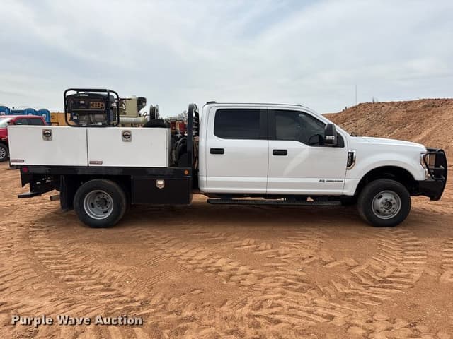 Image of Ford F-350 equipment image 3
