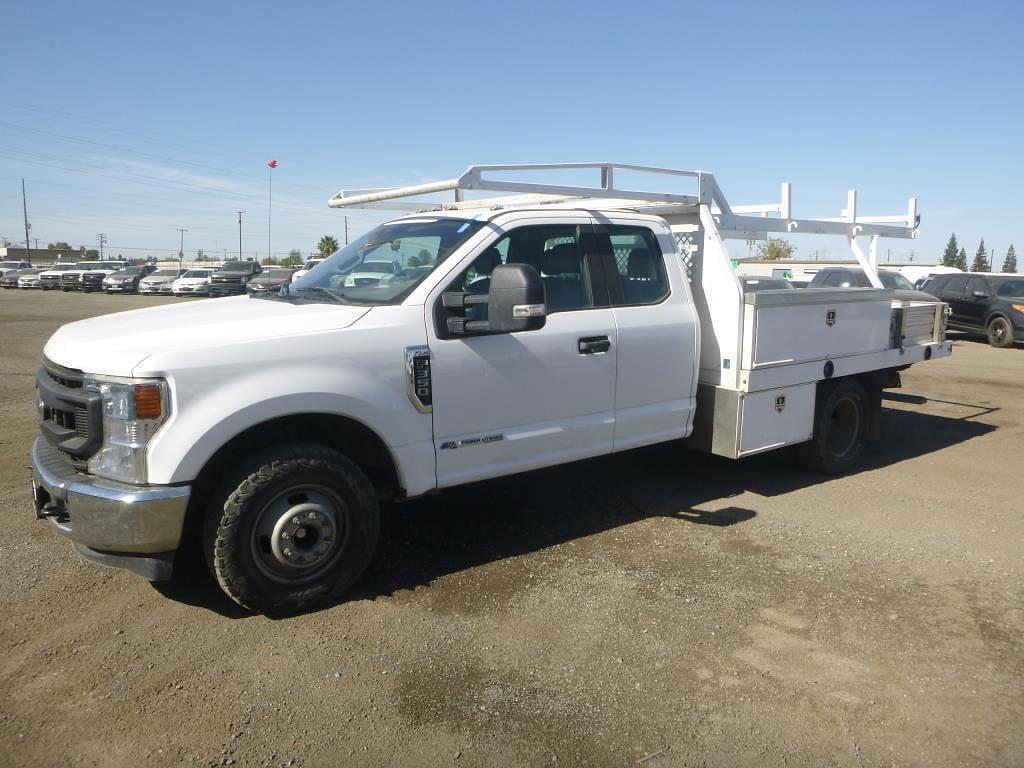 Image of Ford F-350 Primary image