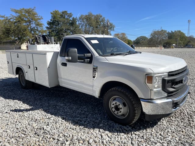 Image of Ford F-350 equipment image 3