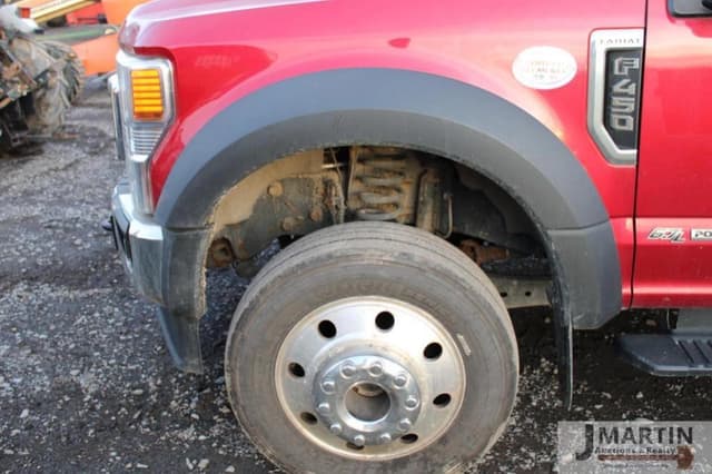 Image of Ford F-450 equipment image 4