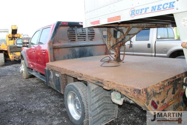Image of Ford F-450 equipment image 3