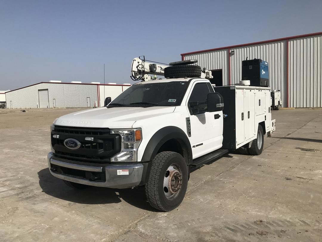 Image of Ford F-550 Primary image