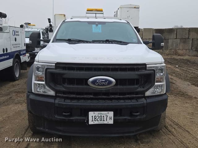 Image of Ford F-550 equipment image 1