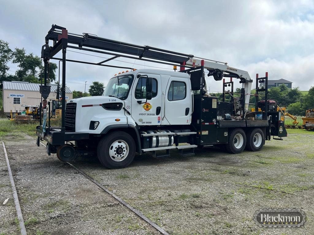 Image of Freightliner 108SD Primary image