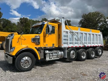 Main image Freightliner 122SD