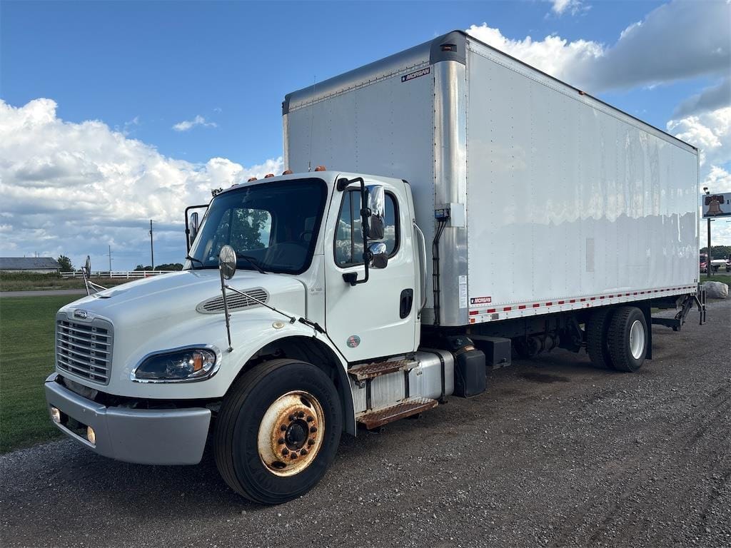 2020 Freightliner Business Class M2 106 Equipment Image0