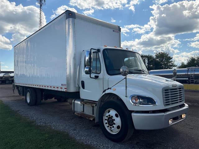 Image of Freightliner Business Class M2 106 equipment image 2