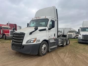 Main image Freightliner Cascadia 113