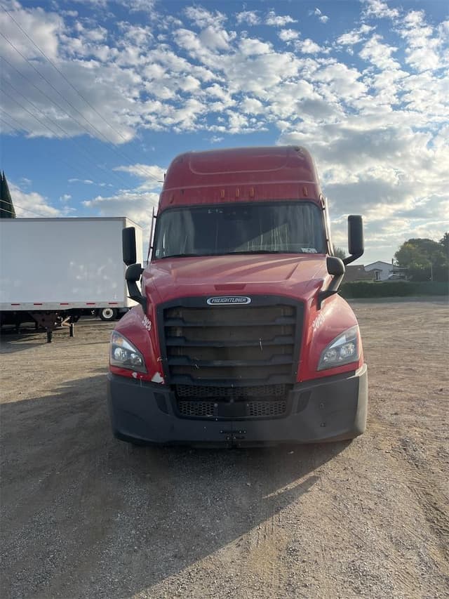 Image of Freightliner Cascadia 125 equipment image 1