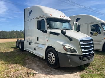 Main image Freightliner Cascadia