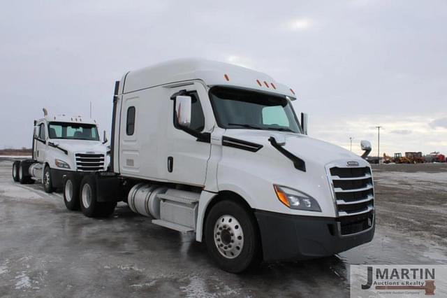 Image of Freightliner Cascadia equipment image 1