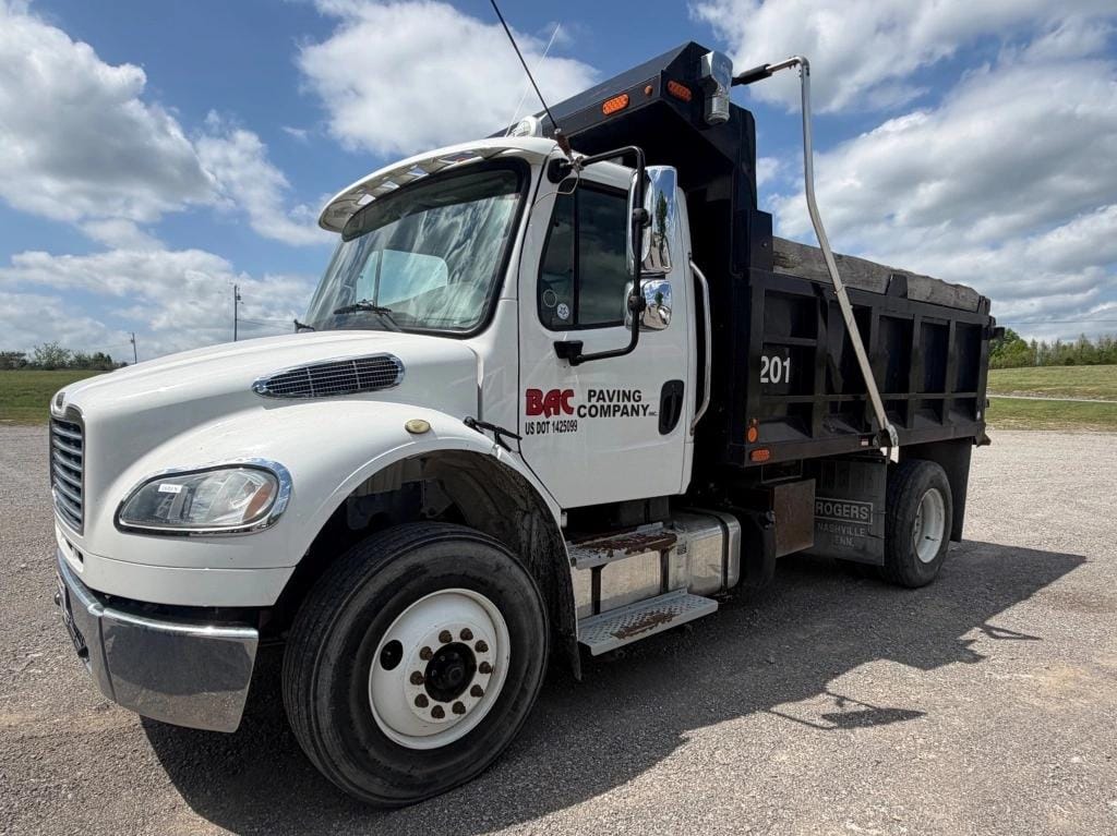 2020 Freightliner M2 Equipment Image0