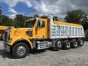 2020 Freightliner SD122 Image