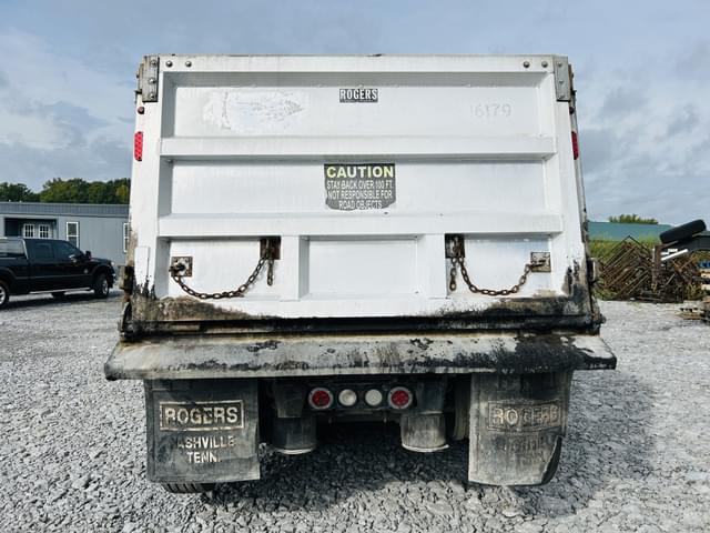 Image of Freightliner SD122 equipment image 3