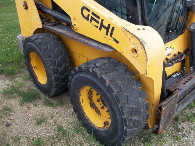 Image of Gehl R190 equipment image 3