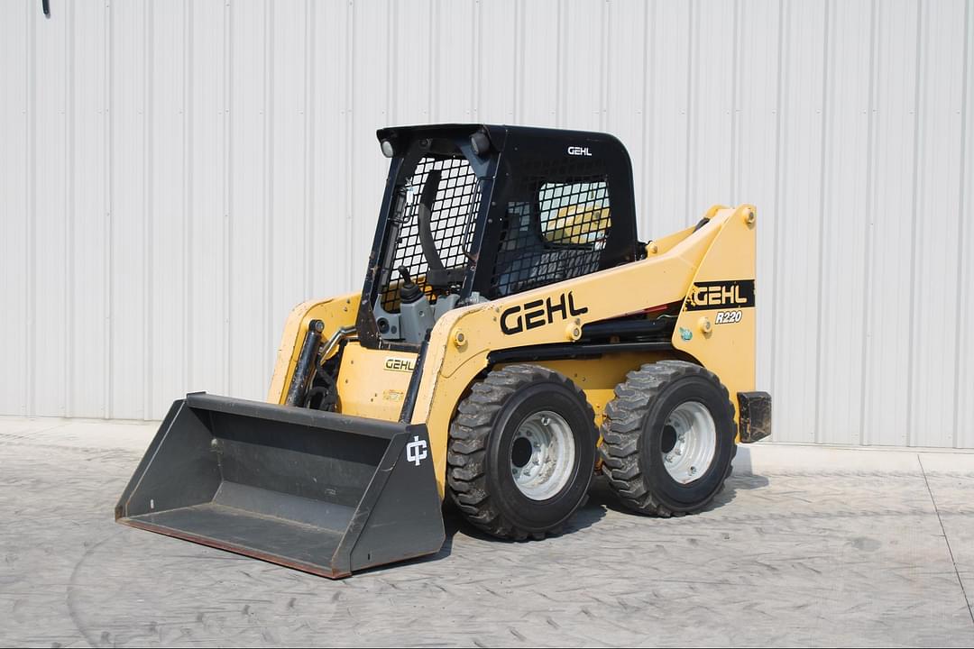 Image of Gehl R220 Primary image