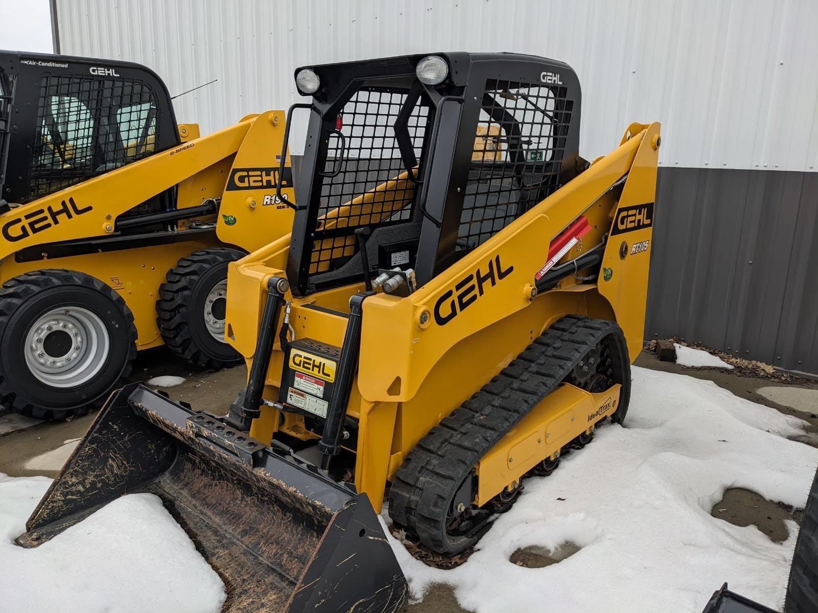 2020 Gehl RT105 Equipment Image0