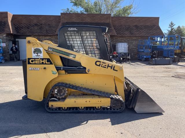 Image of Gehl RT105 equipment image 3