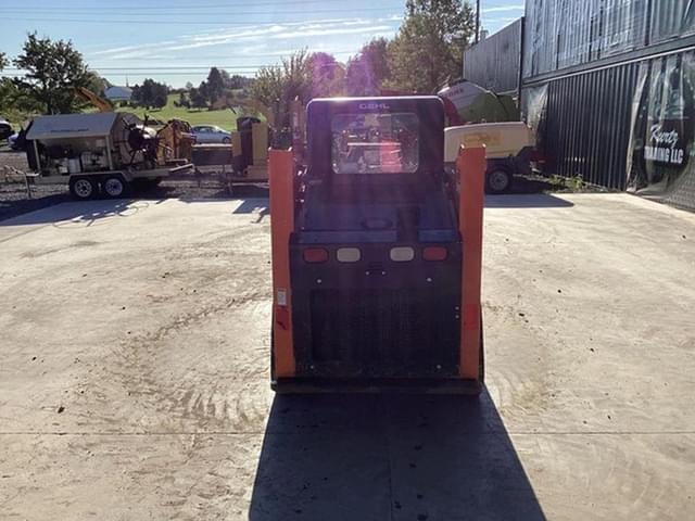 Image of Gehl RT105 equipment image 2