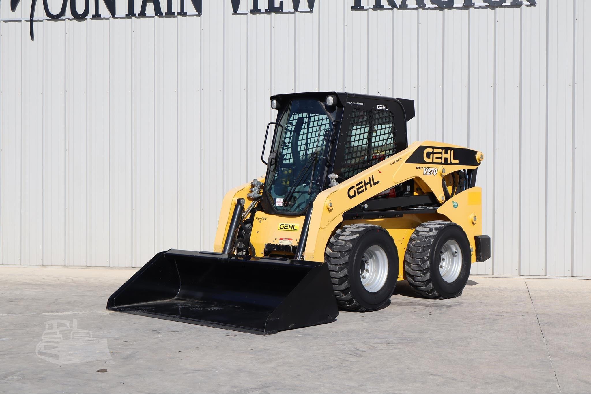 2020 Gehl V270 Equipment Image0