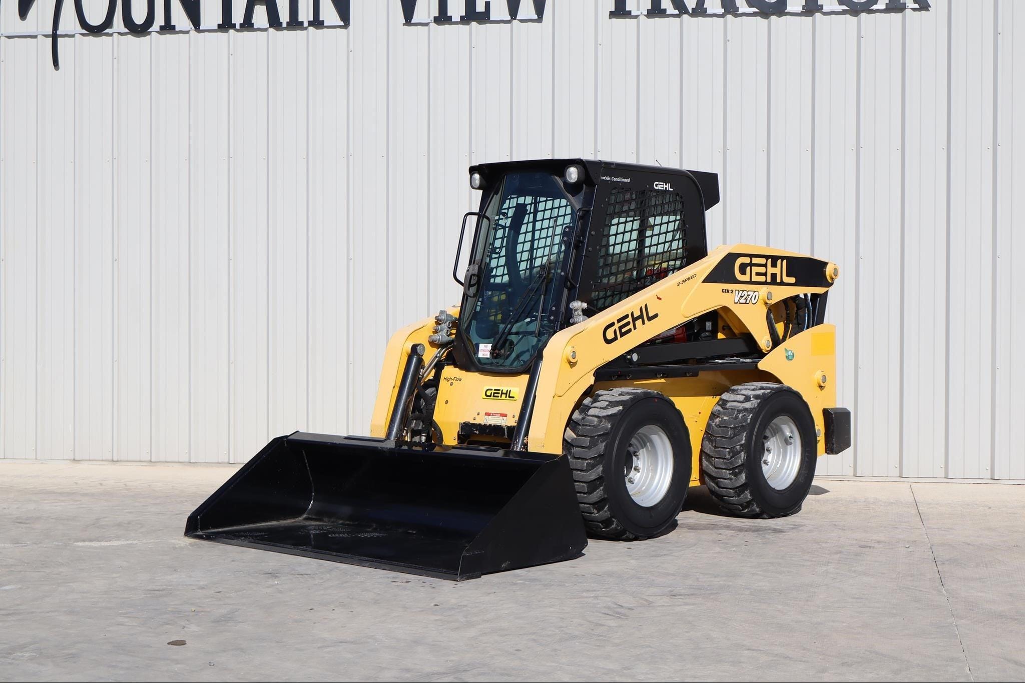 2020 Gehl V270 Equipment Image0
