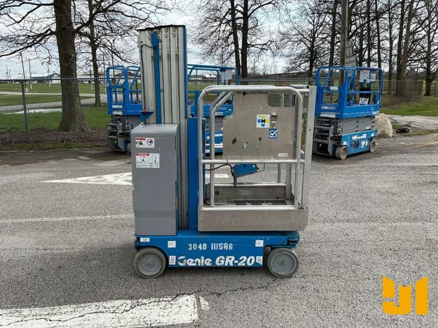 Image of Genie GR-20 equipment image 3