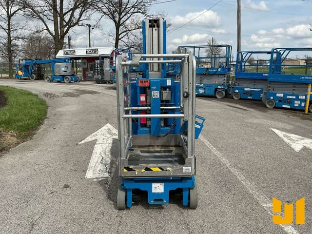 Image of Genie GR-20 equipment image 1