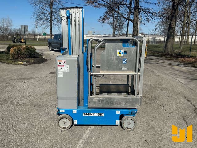 Image of Genie GR-20 equipment image 1