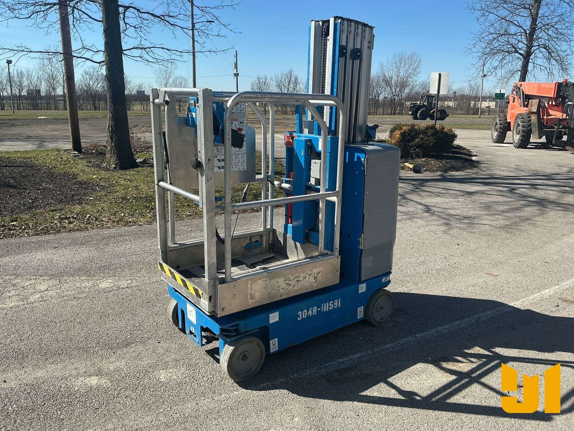2020 Genie GR-20 Equipment Image0