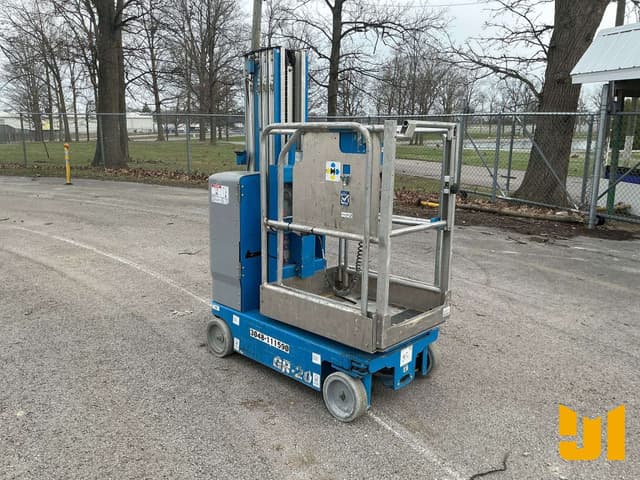 Image of Genie GR-20 equipment image 2