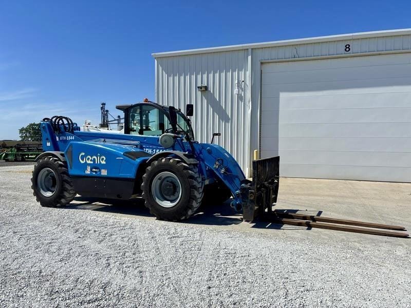 2020 Genie GTH1544 Equipment Image0