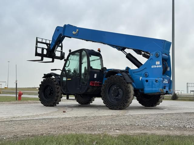 Image of Genie GTH844 equipment image 3