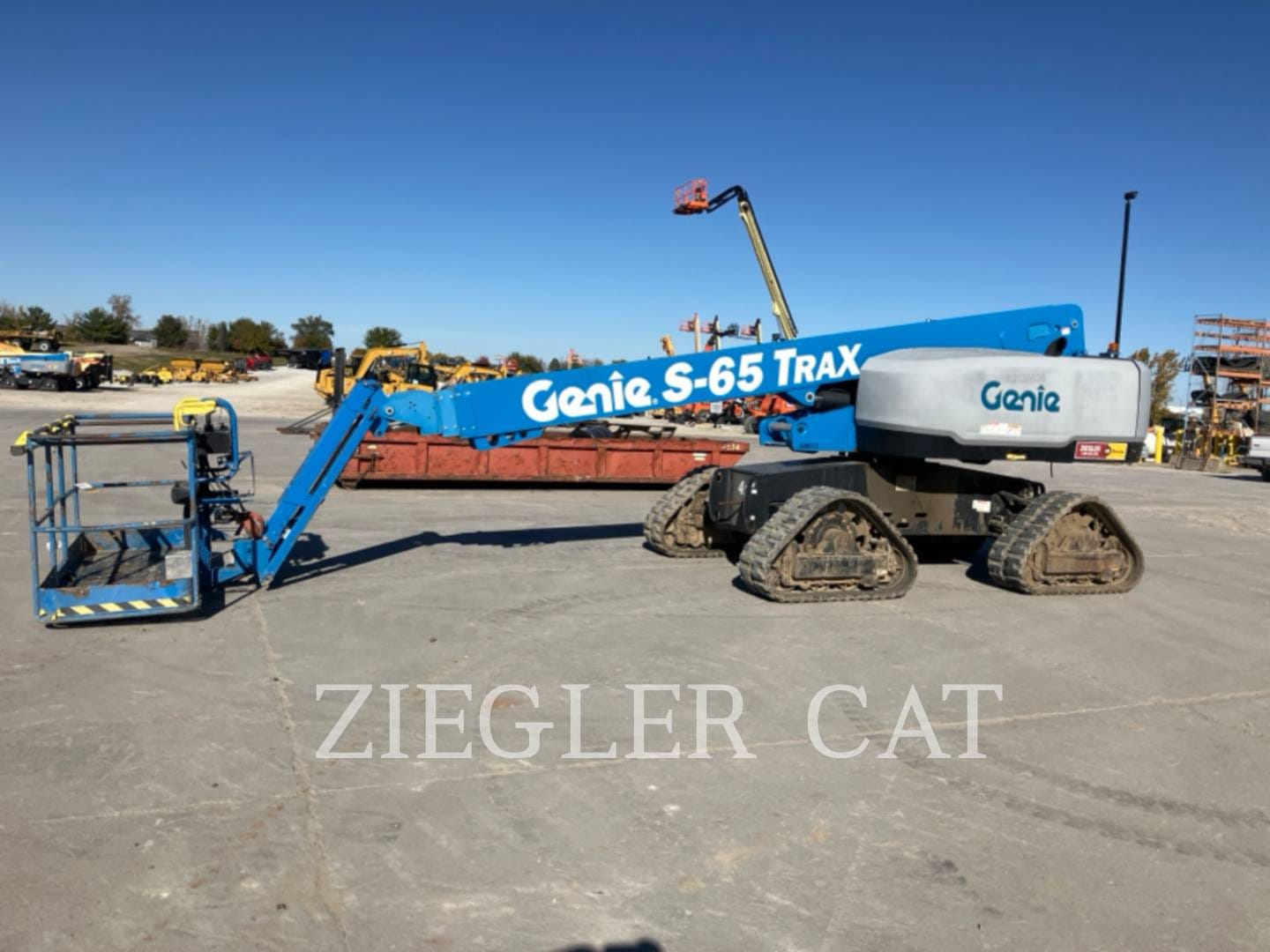 2020 Genie S-65 Equipment Image0