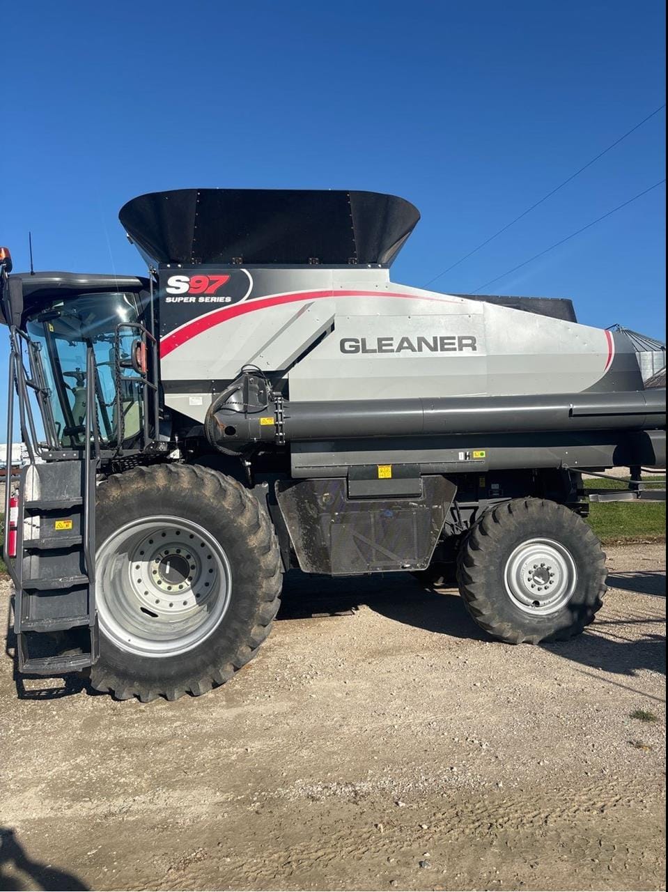 2020 Gleaner S97 Equipment Image0