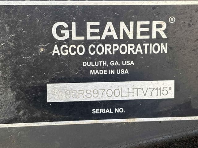 Image of Gleaner S97 equipment image 1