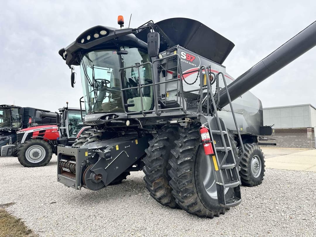 Image of Gleaner S97 Primary image
