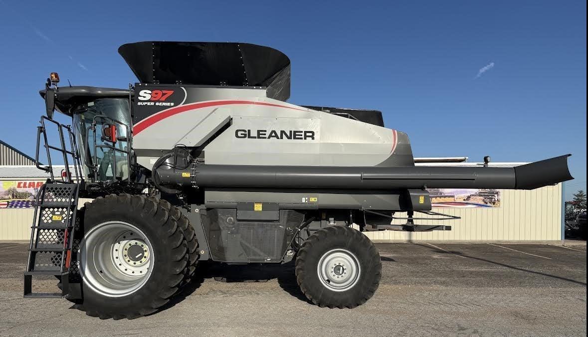 2020 Gleaner S97 Equipment Image0