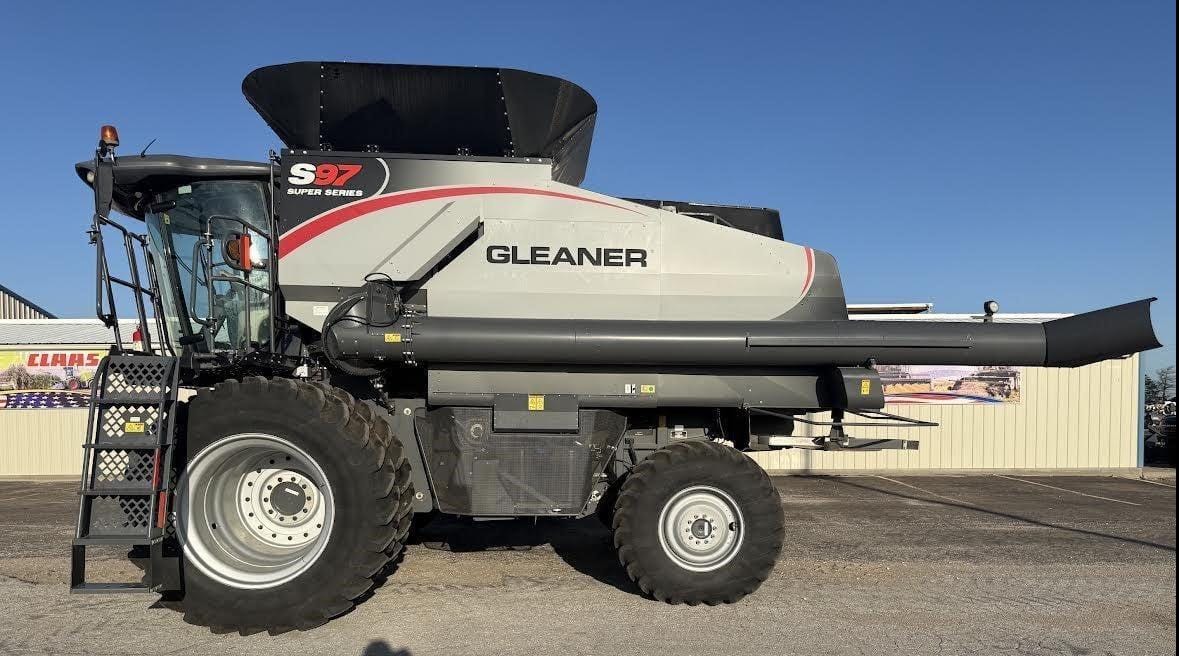 2020 Gleaner S97 Equipment Image0