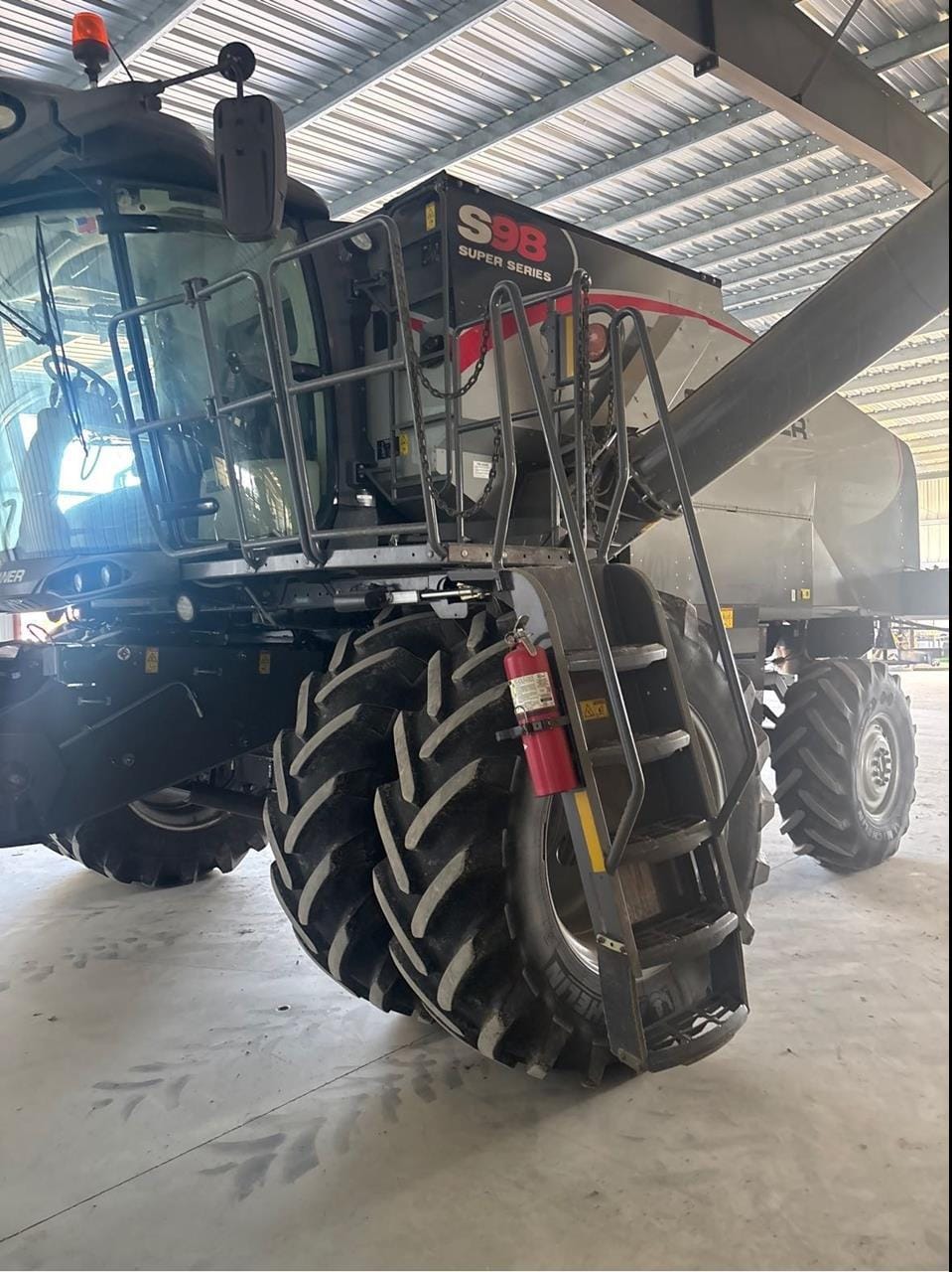 2020 Gleaner S98 Equipment Image0