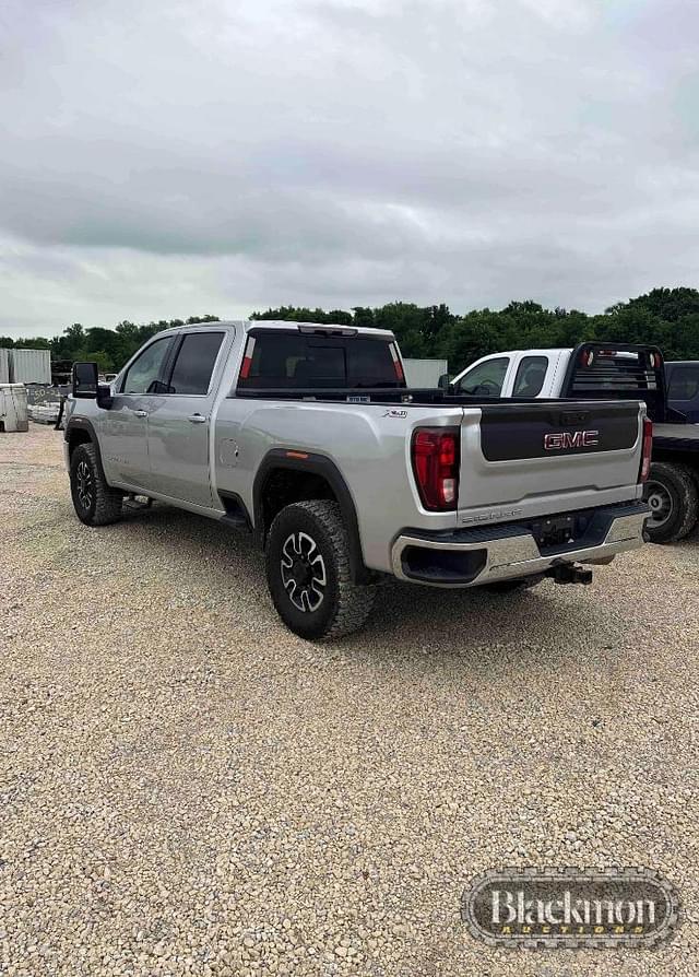 Image of GMC 2500 equipment image 1