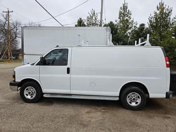 Main image GMC Savana 2500